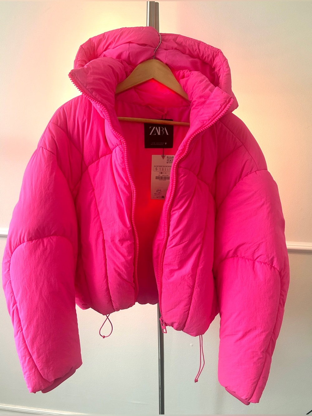 New ZARA Bright Pink Volume Puffer Jacket • Size Small • NWT